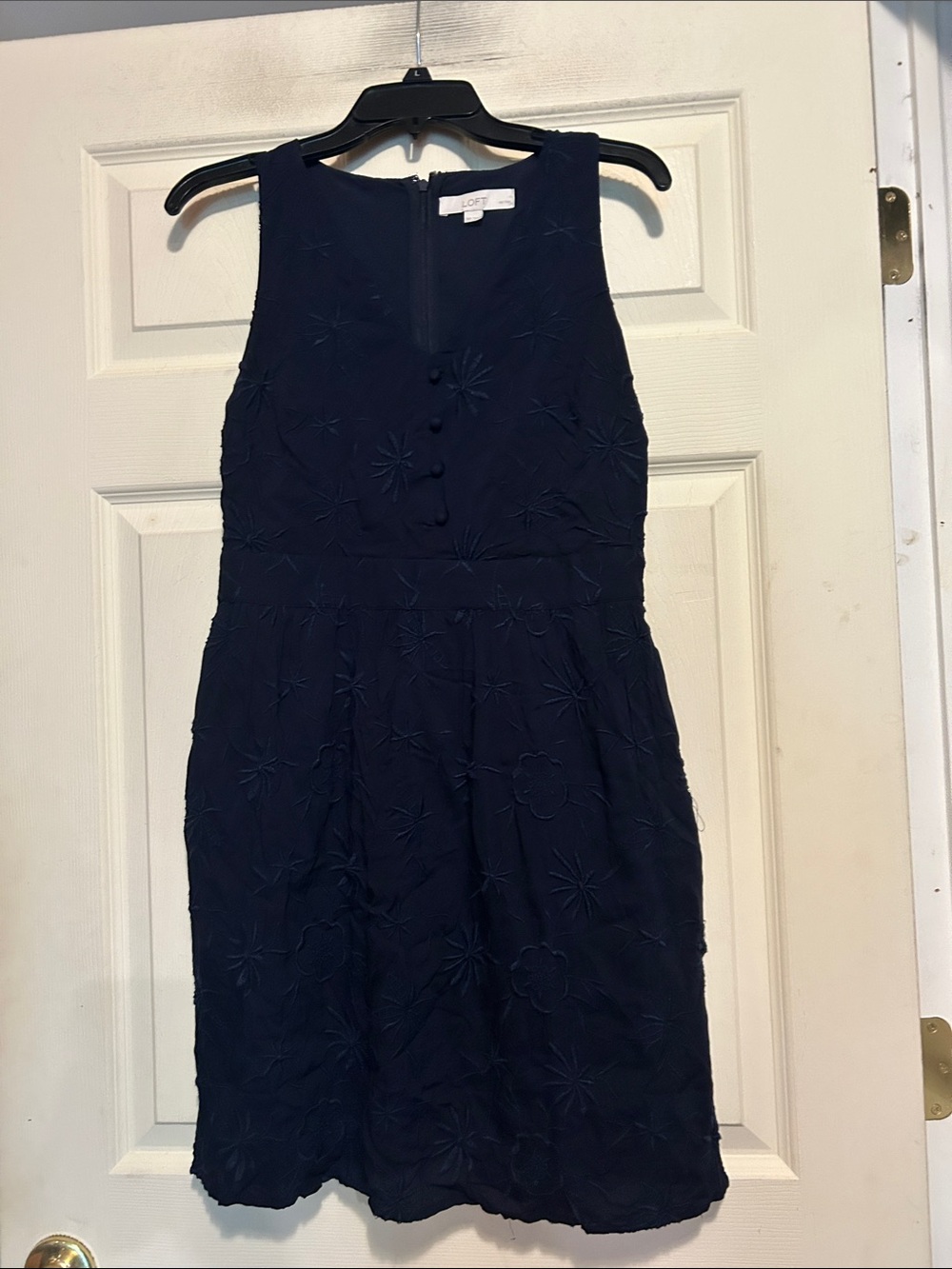 LOFT Navy Sleeveless Floral-Embroidered  Dress Size Petite 4